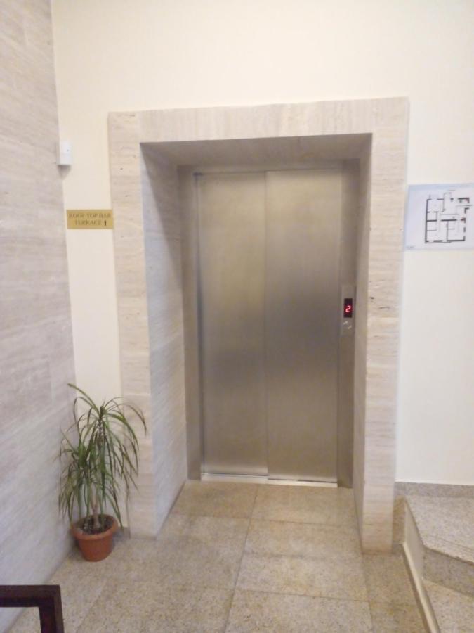 Hotel Genio ティビリシ エクステリア 写真