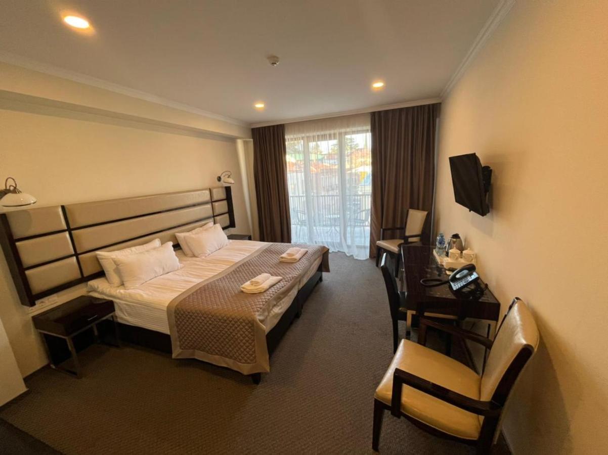 Hotel Genio ティビリシ エクステリア 写真