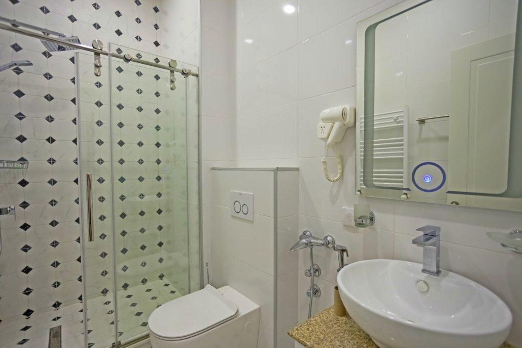 Hotel Genio ティビリシ エクステリア 写真