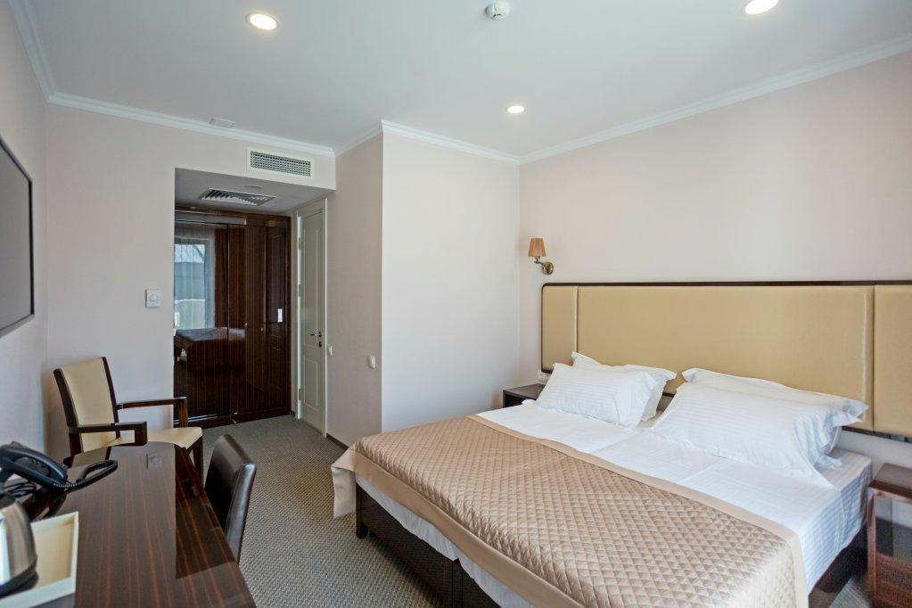 Hotel Genio ティビリシ エクステリア 写真