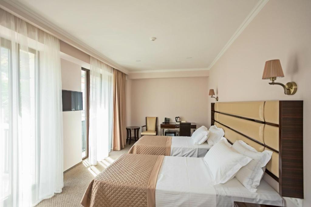 Hotel Genio ティビリシ エクステリア 写真